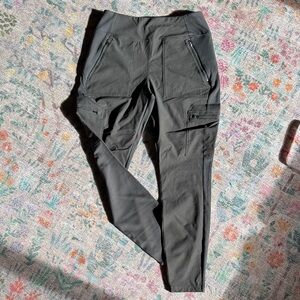 Athleta Olive Green Headland Cargo Leggings Women’s 8 TALL Like New